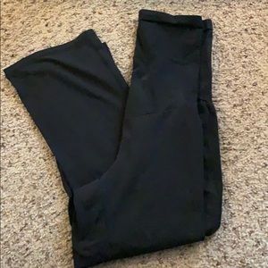 Motherhood Maternity Capri Leggings